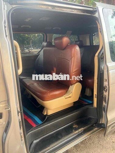 Hyundai Starex 9 chỗ 2016