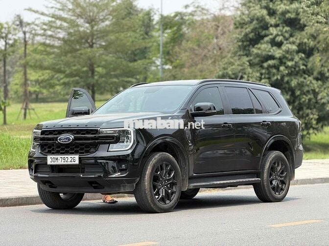 Ford Everest Sport SX Titanium 2024 Đen 23.000 km