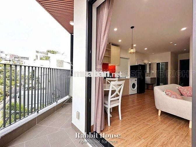 CHO THUÊ CHDV STUDIO 30M2 BAN CÔNG CỬA SỔ SÁT ĐẠI HỌC HOA SEN