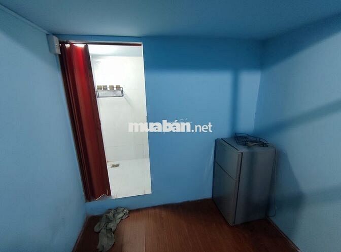 MÌNH CÒN PHÒNG NHỎ CHO DÂN VĂN PHÒNG VÀ NGƯỜI ĐI LÀM TẠI QUẬN 10