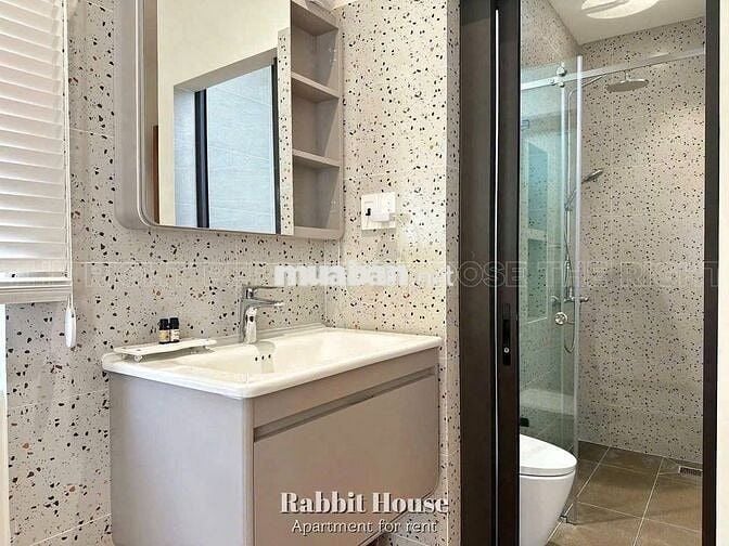 CHO THUÊ CHDV STUDIO 30M2 BAN CÔNG CỬA SỔ SÁT ĐẠI HỌC HOA SEN