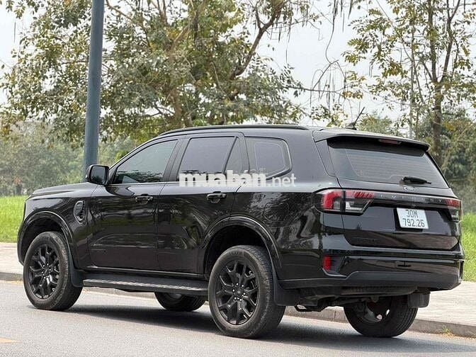 Ford Everest Sport SX Titanium 2024 Đen 23.000 km