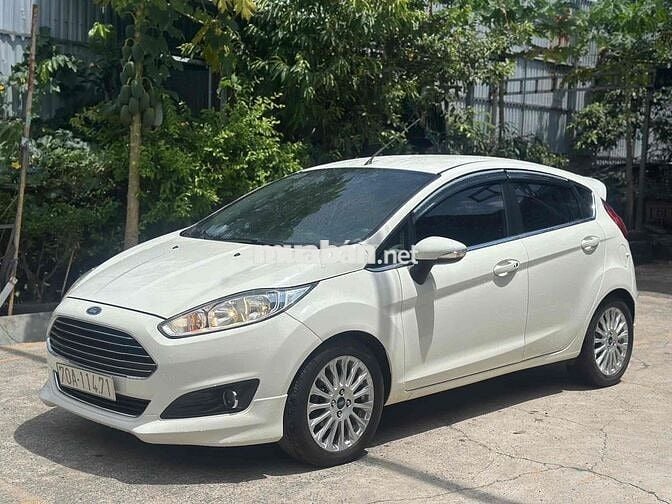 Ford Fiesta S 2016 Trắng Tự động CHUẨN 6 VẠN