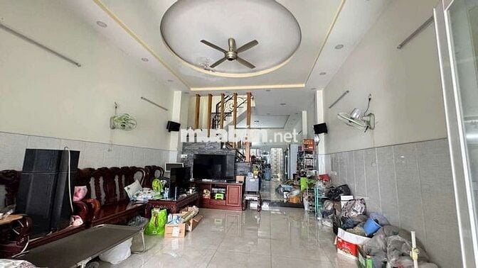 Bán nhà mặt tiền 5x20m 3 lầu Bà Điểm _ HCM