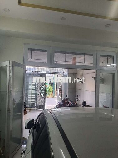 Bán nhà mặt tiền 5x20m 3 lầu Bà Điểm _ HCM