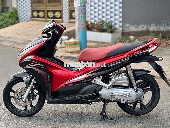 Honda Air Blade 2012 Đỏ Đen len ken mói 99 %