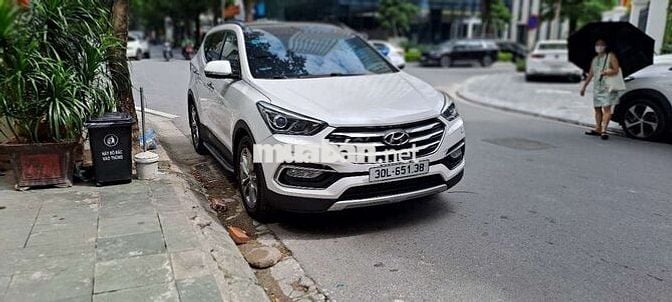 Hyundai Santa Fe 2017 2.4 Tự động Trắng ngọc trai