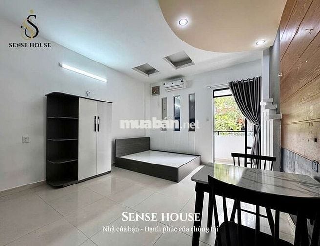 GẦN VHU PHÒNG ĐẸP BAN CÔNG FULL NỘI THẤT