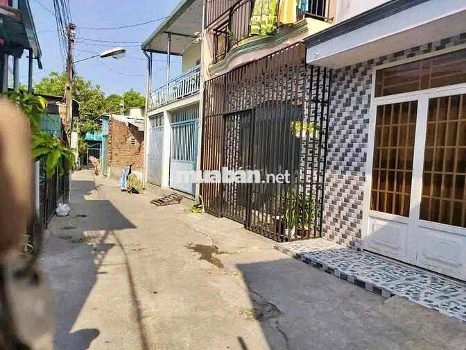 Sót căn nhà sổ riêng Phú Lợi-TP.TDM cũ (phường Phú Lợi-TP.HCM) giá êm