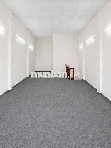 Cách 200M Qua Aeon , Căn Nhà Mới Sơn Sửa , Có Hỗ Trợ Setup Theo Y/C
