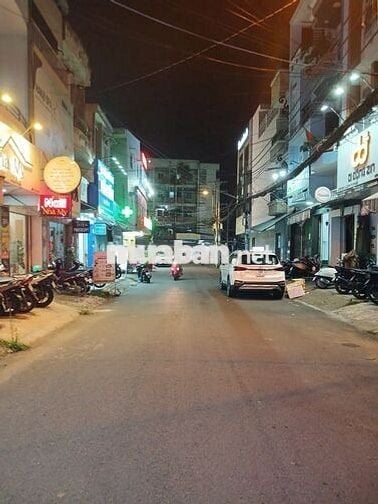SANG NHƯỢNG GẤP: NHÀ HÀNG CHAY SEN HỒNG – NGAY CHỢ THỦ ĐỨC