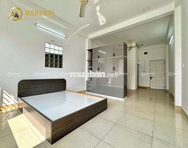 1PN BAN CÔNG TÁCH BẾP GẦN VHU FULL NỘI THẤT