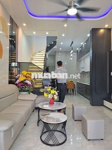 Nhà Mới Hoàn Thiện Kiệt ô tô Nguyễn Công Hoan - Sát Bến Xe Trung Tâm