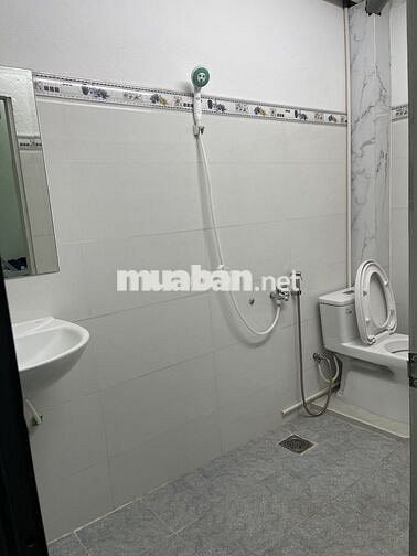 CHO THUÊ PHÒNG CÓ GÁC CỬA SỔ TRỜI NGAY ĐÀO TRINH NHẤT, HOÀNG DIỆU 2