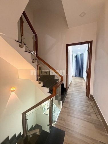 Hạ 1,4 tỷ - Dương Bá Trạc Quận 8, cách Q1 800m - Hẻm 5m DT 46m2 4 tầng