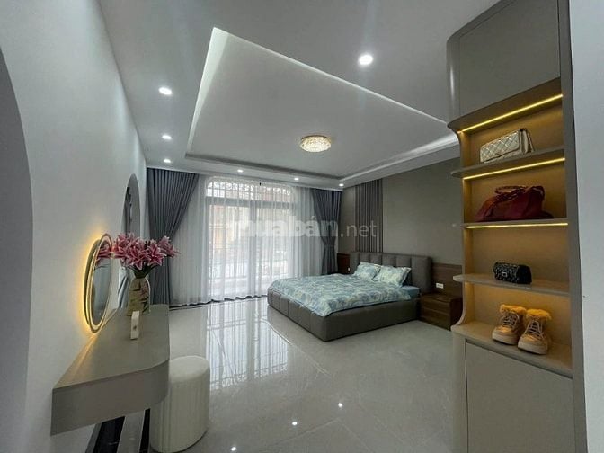 Bán nhà phố Trần Bình 105m, MT 6m, có vỉa hè, ô tô tránh, phân lô đẹp