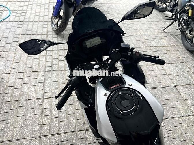Suzuki GSX 150 R