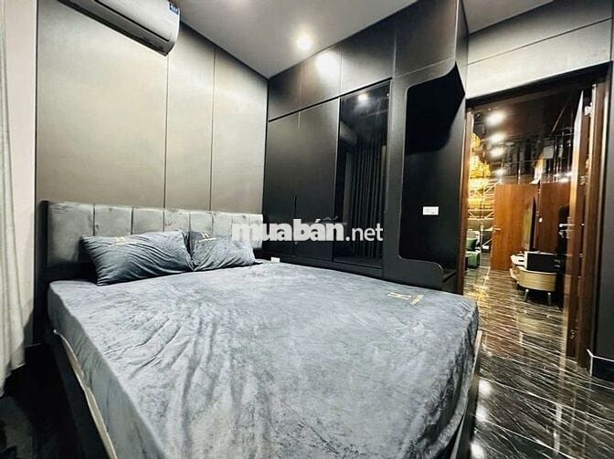 Căn hộ tập thể bộ thương mại - đối diện ĐH Y HN - full nội thất đẹp