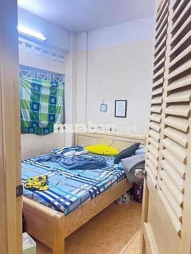 Băn Cc hẻm 63 Gò Dầu DT 58m2 , 2pn, 2wc , có thang máy , ban công rông