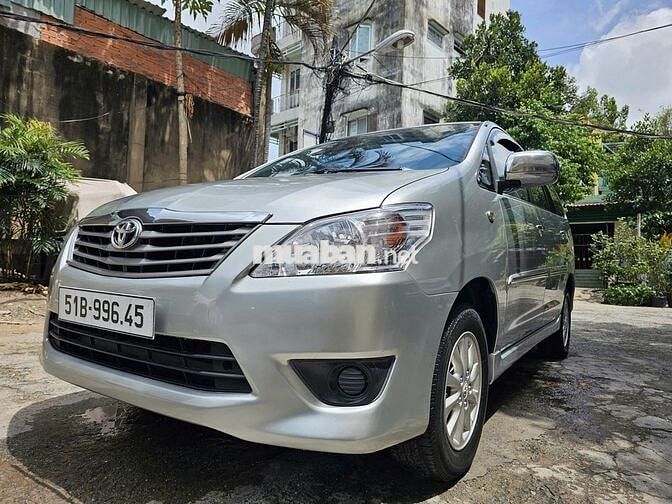 Toyota Innova E 2.0 SX 2012 Số sàn Bạc