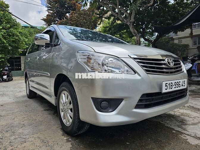 Toyota Innova E 2.0 SX 2012 Số sàn Bạc