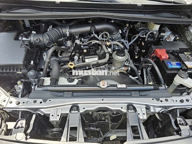 Toyota Innova E 2.0 SX 2017 Số sàn Bạc