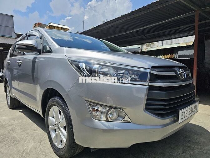 Toyota Innova E 2.0 SX 2017 Số sàn Bạc