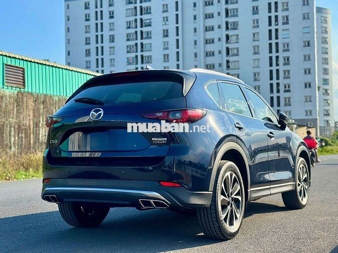 Mazda CX-5 2.0 Luxury 2024 Xanh 31.000 km