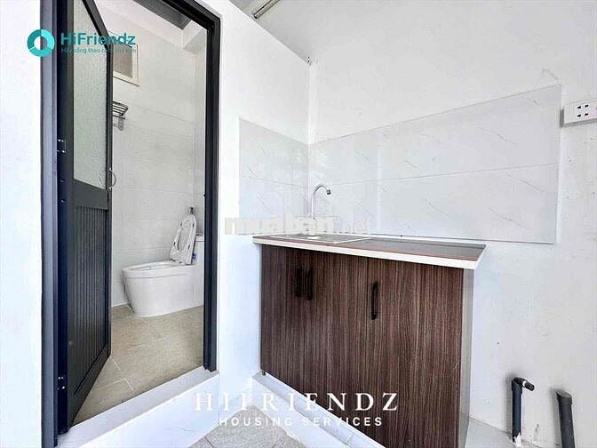 Cho thuê phòng studio bancong siêu rộng thuận tiện qua ueh , vhu