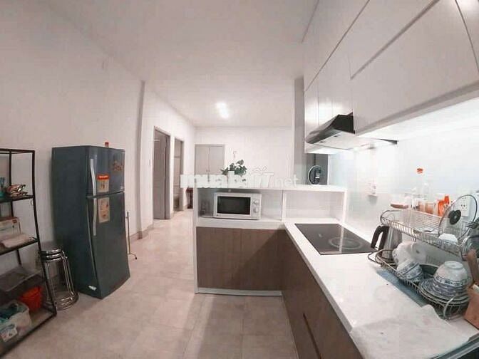 Tầng Trệt Chung Cư 100m2- 2 PN tại Bình Thạnh chỉ 15tr