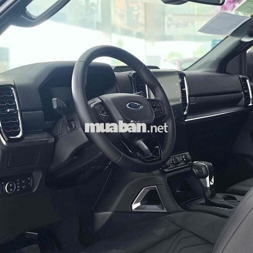 Ford Everest Titanium 4x2 2026 MỚI 100% nhập Thái