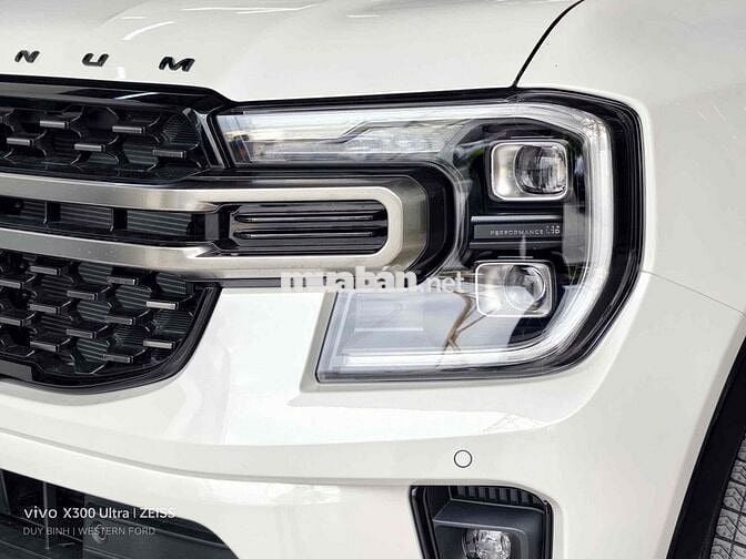 Ford Everest Platinum 4x2 2026 Trắng Tự động