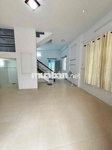 BIỆT THỰ NGANG KHỦNG 10X18M BÊN SÔNG - TTTM GIGAMAL Ở + VPCTY+ KD ONL