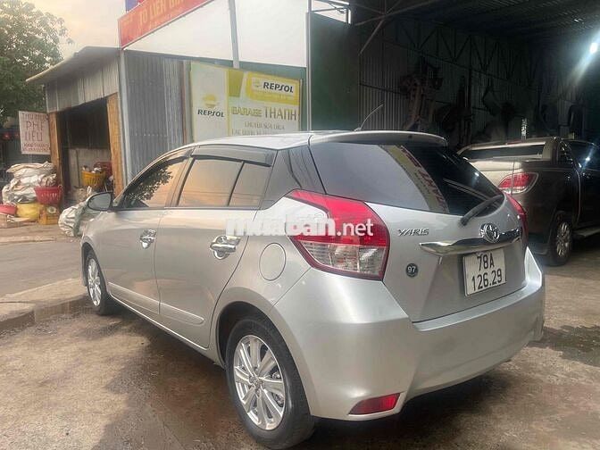 Toyota Yaris 2014 Tự động Bạc 9 vạn km