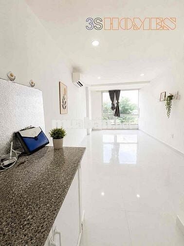 PHÒNG CỬA SỔ TRỜI MÁY LẠNH CỰC THOÁNG BÌNH THẠNH