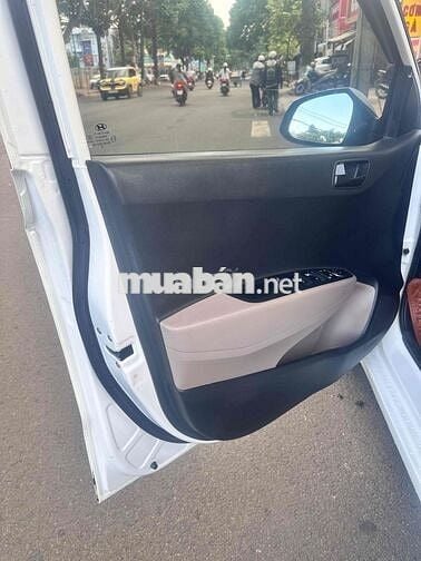 Hyundai Grand i10 2020