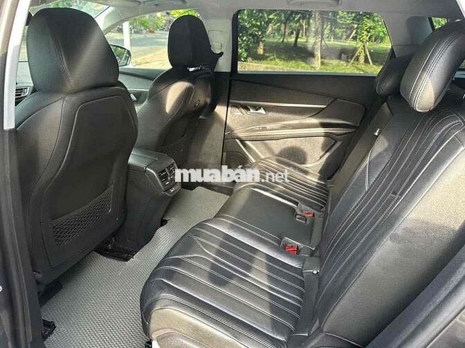 Peugeot 5008 2018 7 chỗ màu Xám