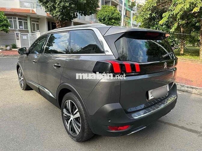 Peugeot 5008 2018 7 chỗ màu Xám