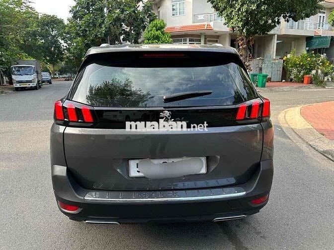 Peugeot 5008 2018 7 chỗ màu Xám