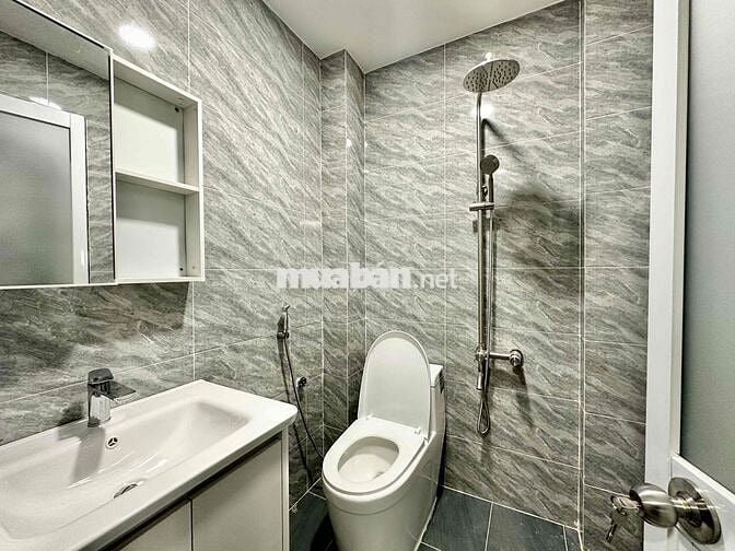 CHO THUÊ PHÒNG STUDIO MỚI XÂY NGAY EMART PHAN HUY ÍCH