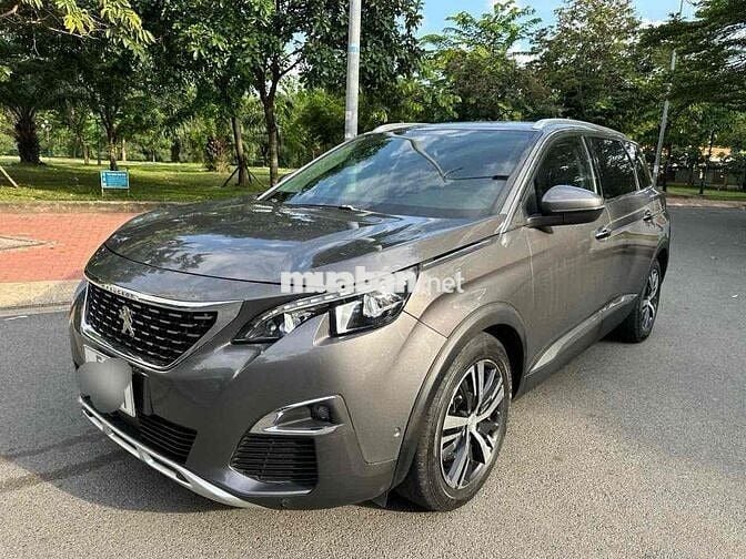 Peugeot 5008 2018 7 chỗ màu Xám