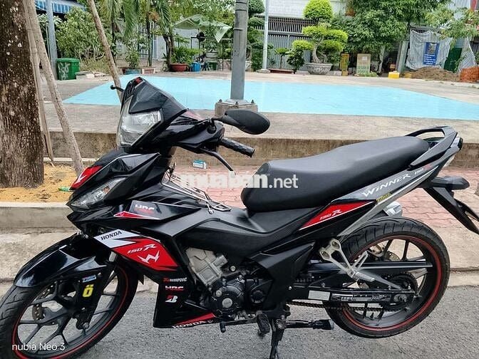 Honda Winner 150 2016 Đen đỏ chính chủ 