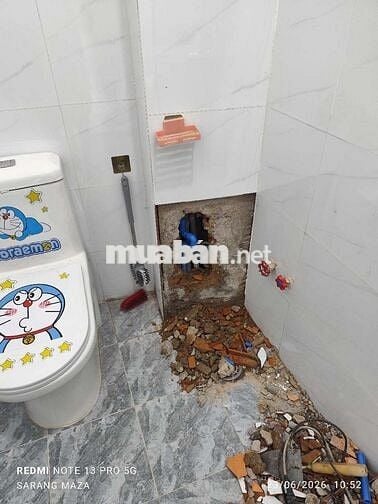 cần phụ và thợ điện nước