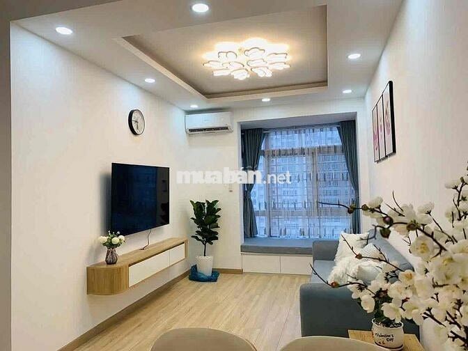 Cho thuê Căn hộ 2Pn Sky garden nhà đẹp, cách RMIT 5phut đi xe