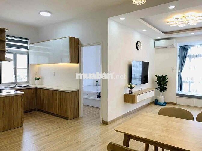Cho thuê Căn hộ 2Pn Sky garden nhà đẹp, cách RMIT 5phut đi xe