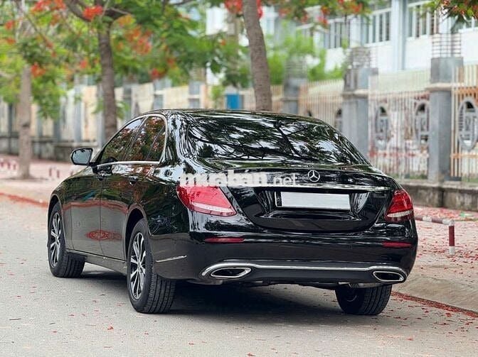 Mercedes E200 2019 Đen 73000 km