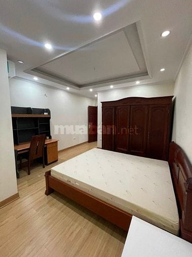 Bán nhà phố Linh Lang 83m, xây 5 tầng, đường ô tô tránh, ở luôn