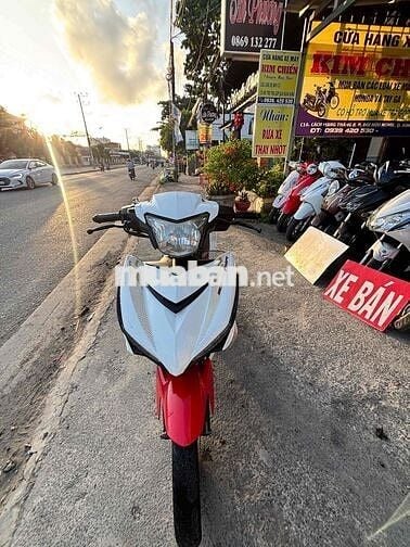 Yamaha Exciter Trắng, Đỏ