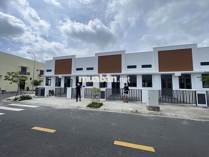Chính chủ cần chuyển nhượng Nhà phố Phước Đông B3-31