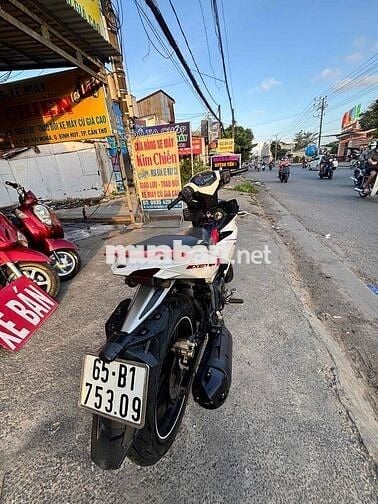 Yamaha Exciter Trắng, Đỏ